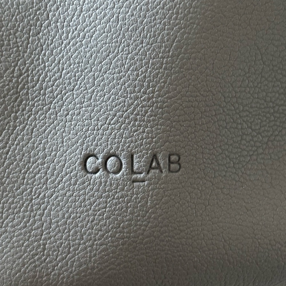 🦋2/25$ CoLab Gray faux soft Leather Pouch Back Pack - Picture 8 of 15